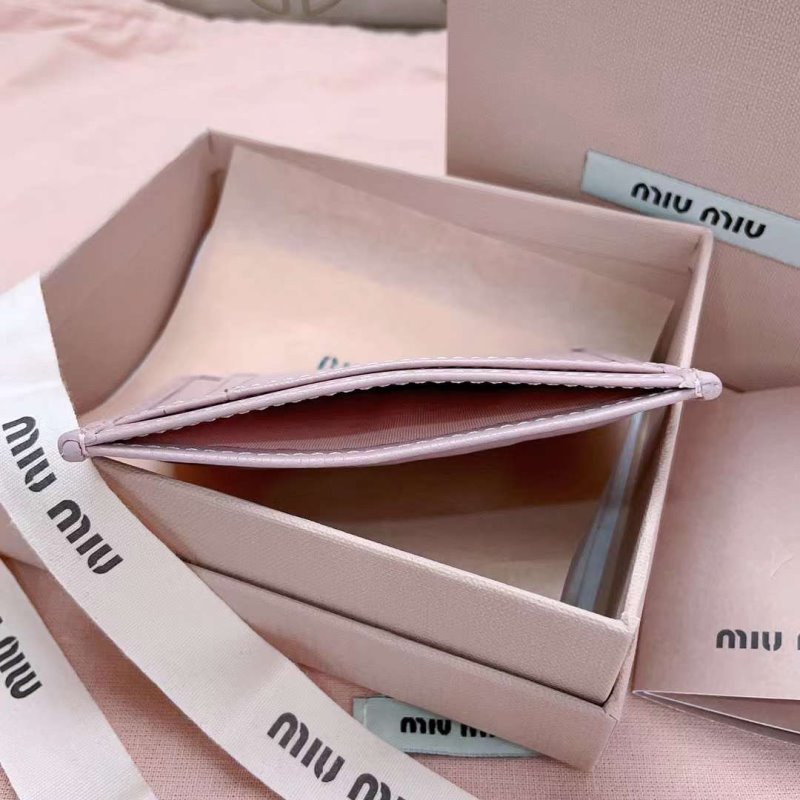 Miu Miu Pocket Wallet WB001371