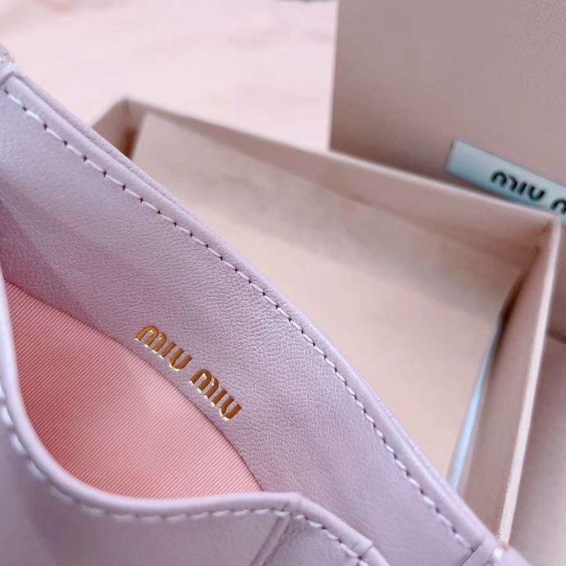 Miu Miu Pocket Wallet WB001371