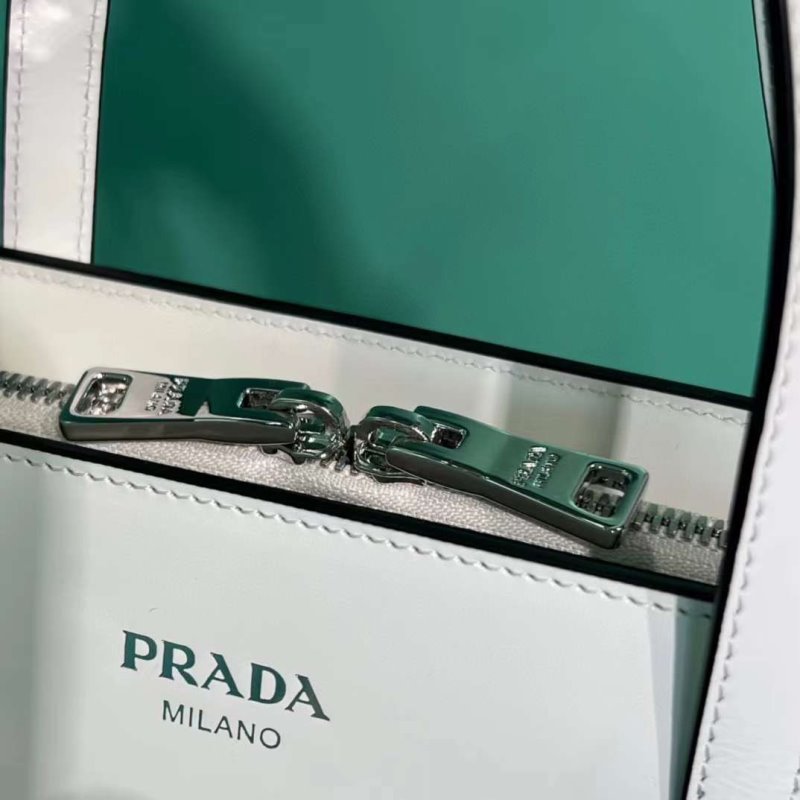 Prada Shopping Bag BGMP0300