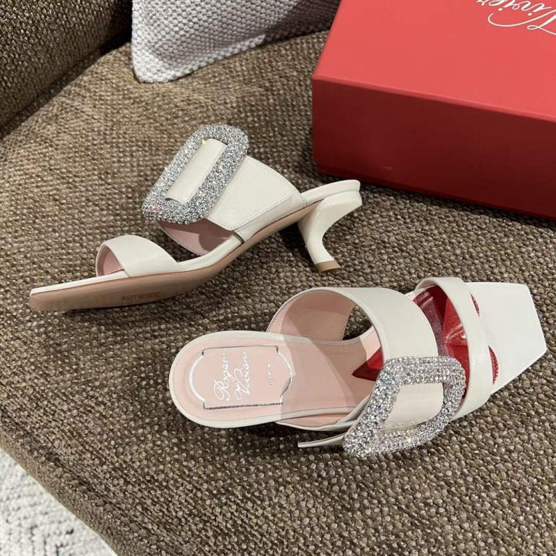 Roger Vivier  Kitten Buckle Sandals SHS05301