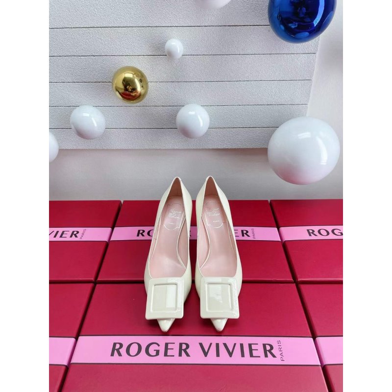 Roger Vivier Pointed Heel Sandals SHS05583