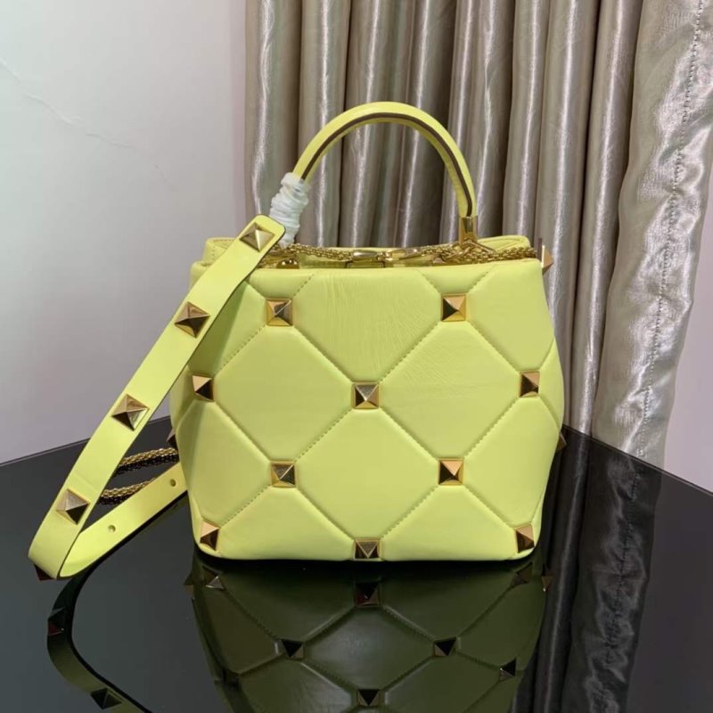 Valentino Chain Tote Bag BGMP0815