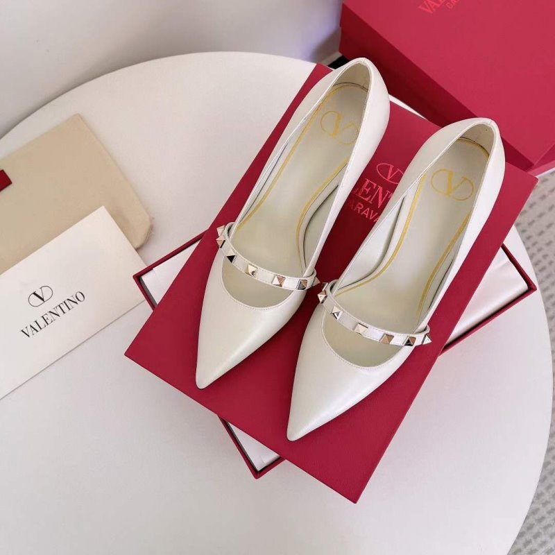 Classic Rivet Heeled Shoes SH00159