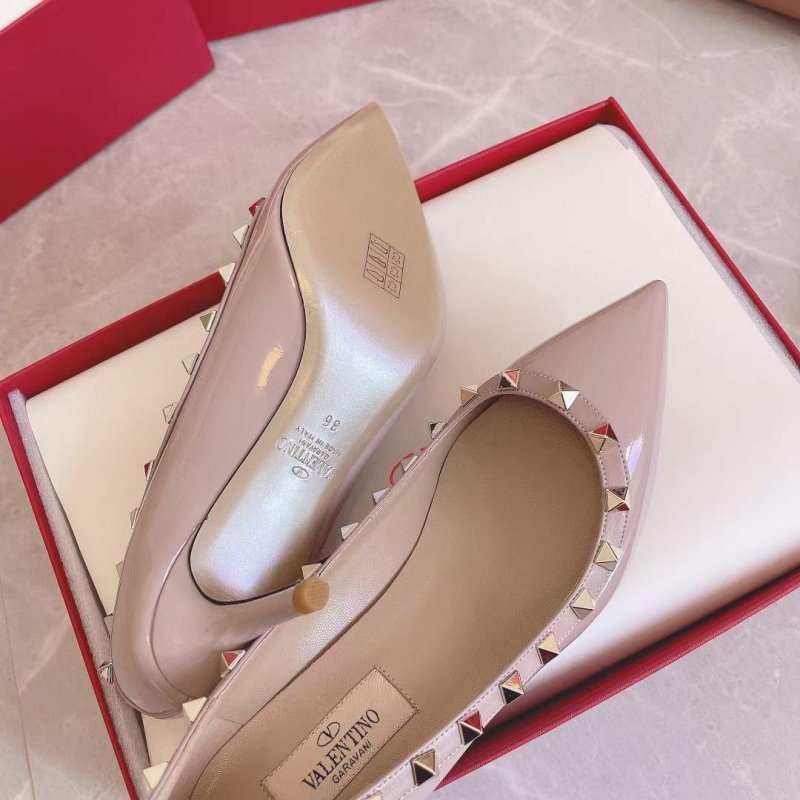 Valentino Classic Rivet Shoes SH00170