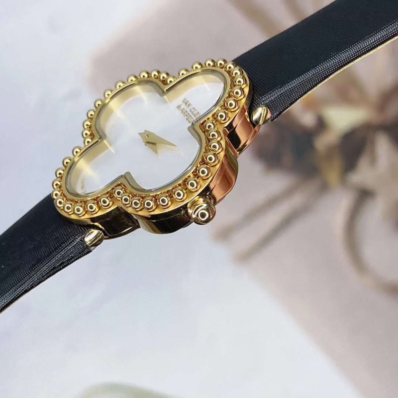 Alhambra four leaf lucky  Wrist Watch WAT02249