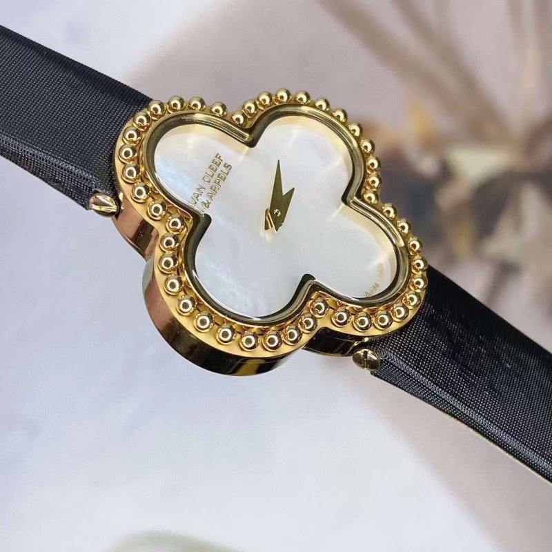 Alhambra four leaf lucky  Wrist Watch WAT02249