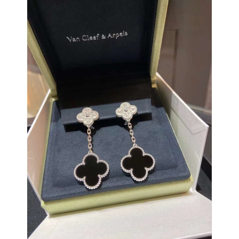 Van Cleef and Arpels Earrings JWL01140