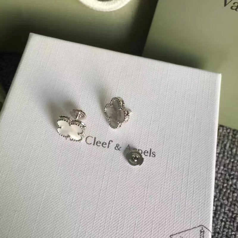 Van Cleef and Arpels Van Kjabel Lucky Earring JWL00412