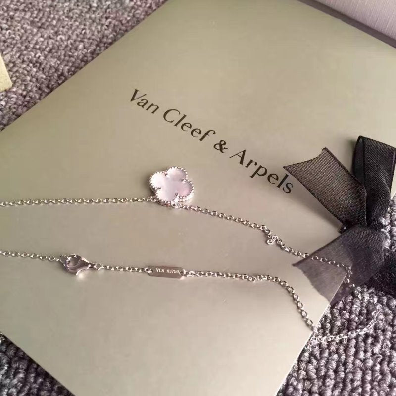 Van Cleef and Arpels Van Kjabel Lucky Necklace JWL00410