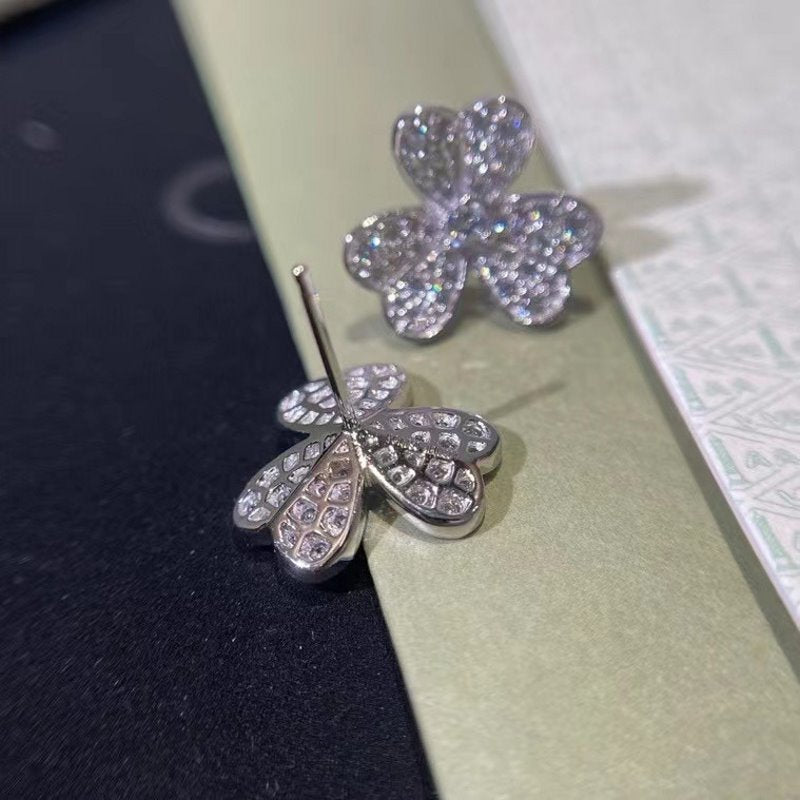 Van Cleef and Arpels Wreath Stud Earrings JWL00849