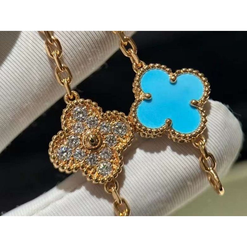 Van Cleef and Arpels Four Leaf Clover Bracelet JWL00174