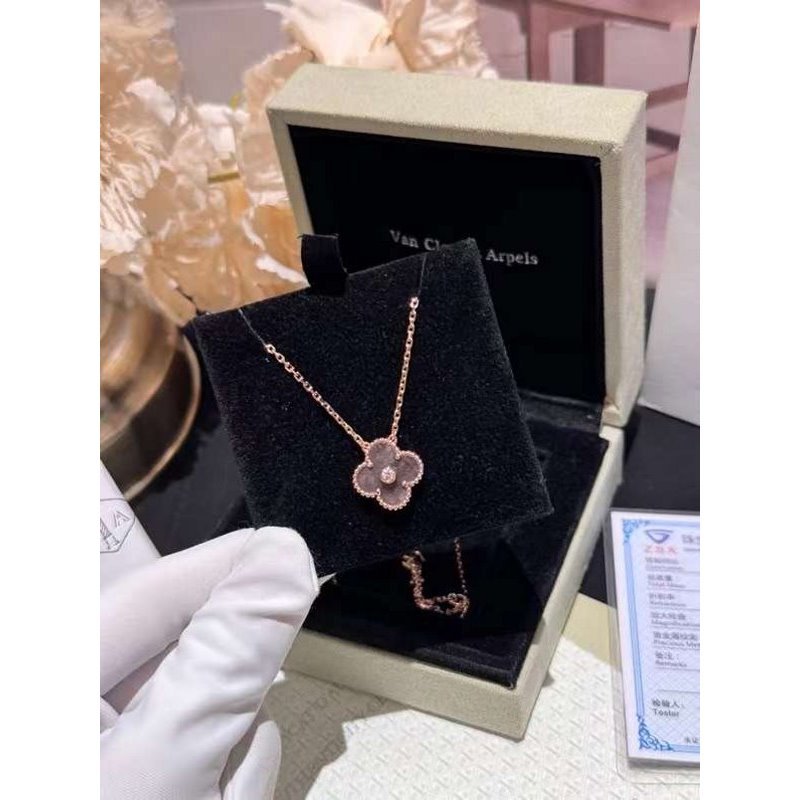 Van Cleef and Arpels Four Leaf Clover Necklace JWL00163