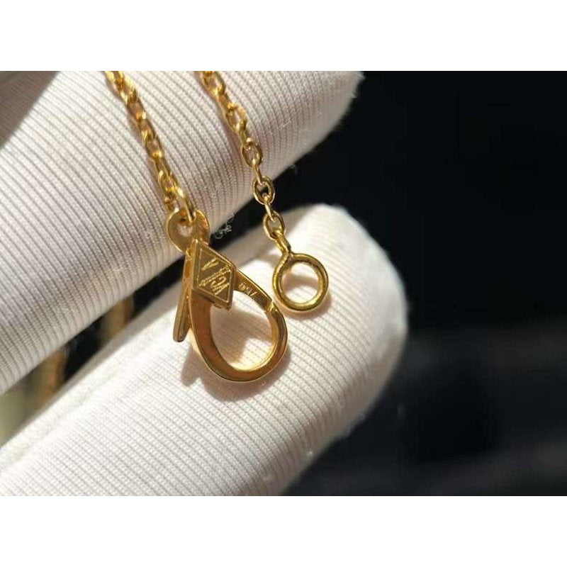 Van Cleef and Arpels Four Leaf Clover Necklace JWL00167