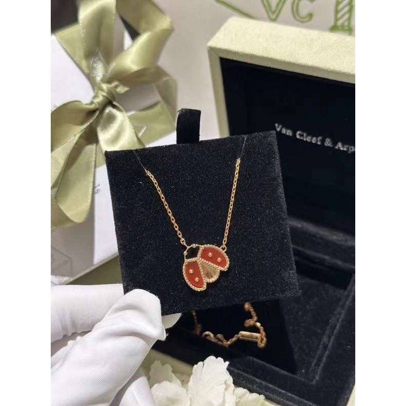 Van Cleef and Arpels Necklace JWL00166