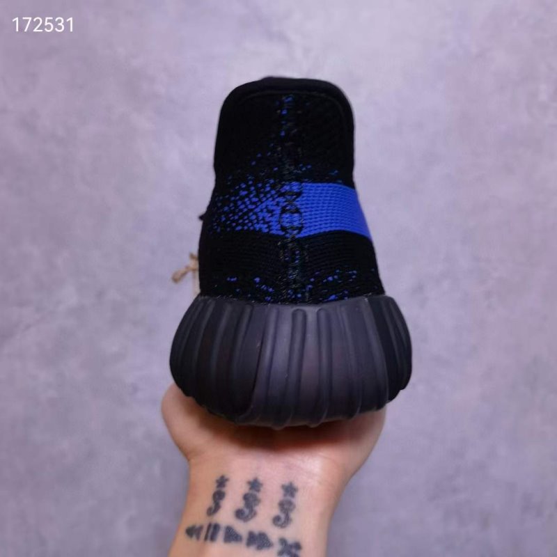 Yeezy 350V2 Boost Shoe SHS04756