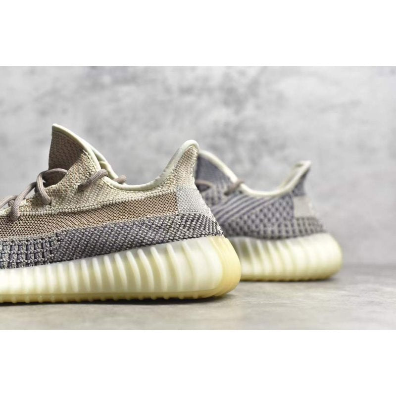 Yeezy 350V2 Boost Shoe SHS04761