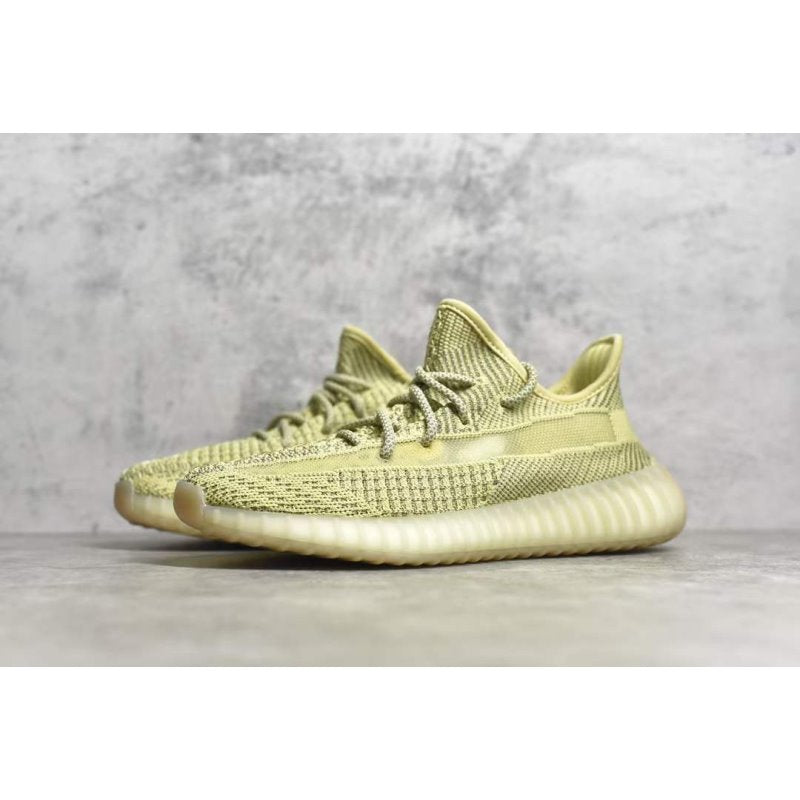 Yeezy 350V2 Boost Shoe SHS04763