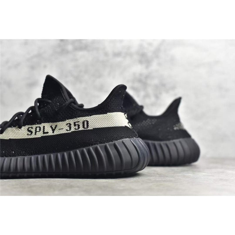 Yeezy 350V2 Boost Shoe SHS04783