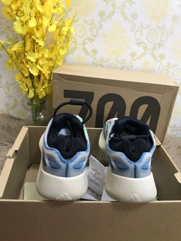 Yeezy Boost 700 SHS02938