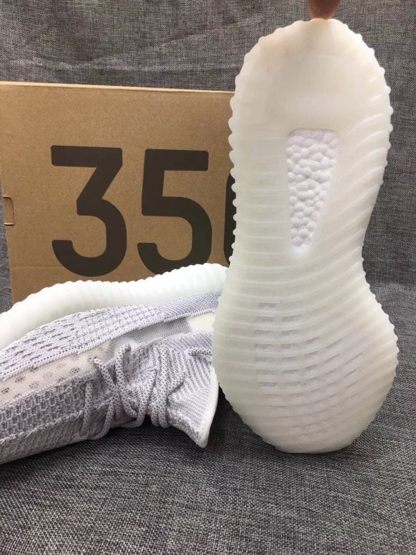 Yeezy White Boost 350 v2 Sneakers SYZ00067